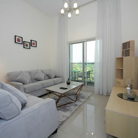 Spacious 2 Bedroom In Al Telal 11, Al Barsha 1 Дубай Экстерьер фото