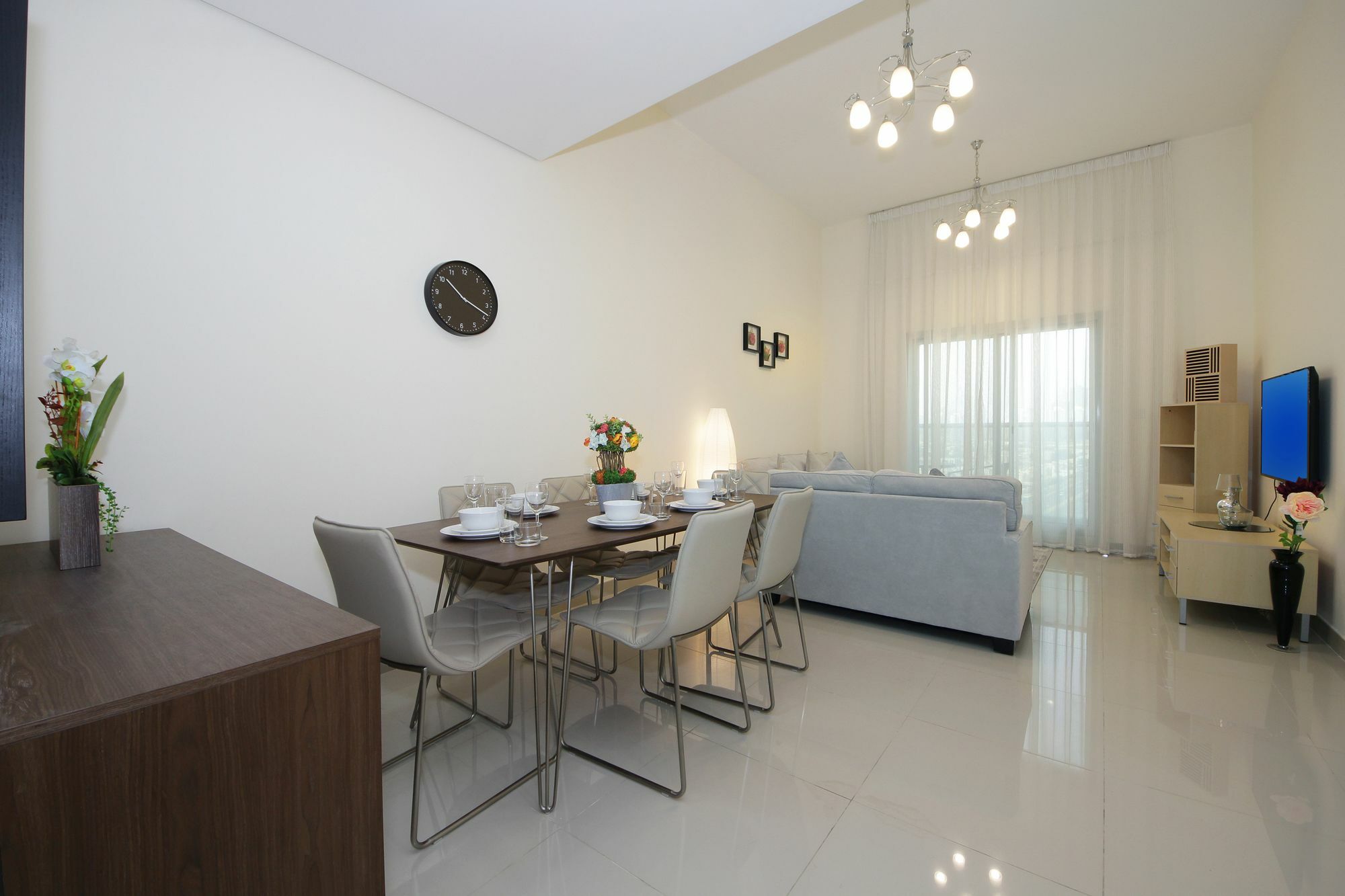 Spacious 2 Bedroom In Al Telal 11, Al Barsha 1 Дубай Экстерьер фото