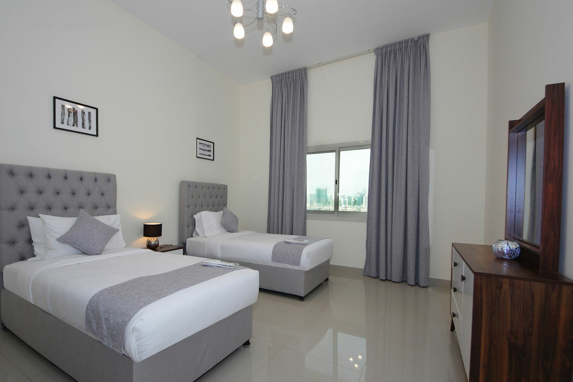Spacious 2 Bedroom In Al Telal 11, Al Barsha 1 Дубай Экстерьер фото
