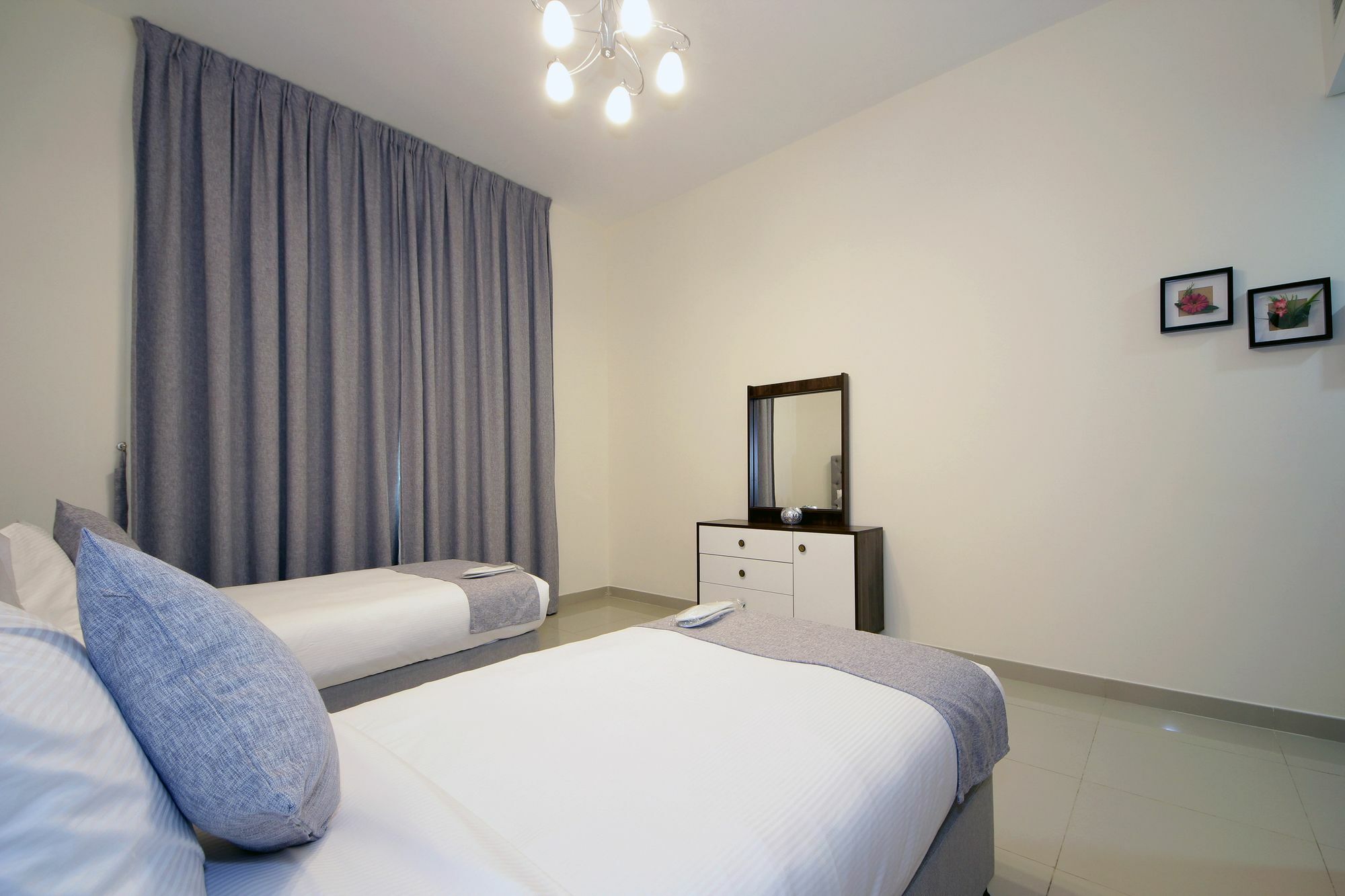 Spacious 2 Bedroom In Al Telal 11, Al Barsha 1 Дубай Экстерьер фото
