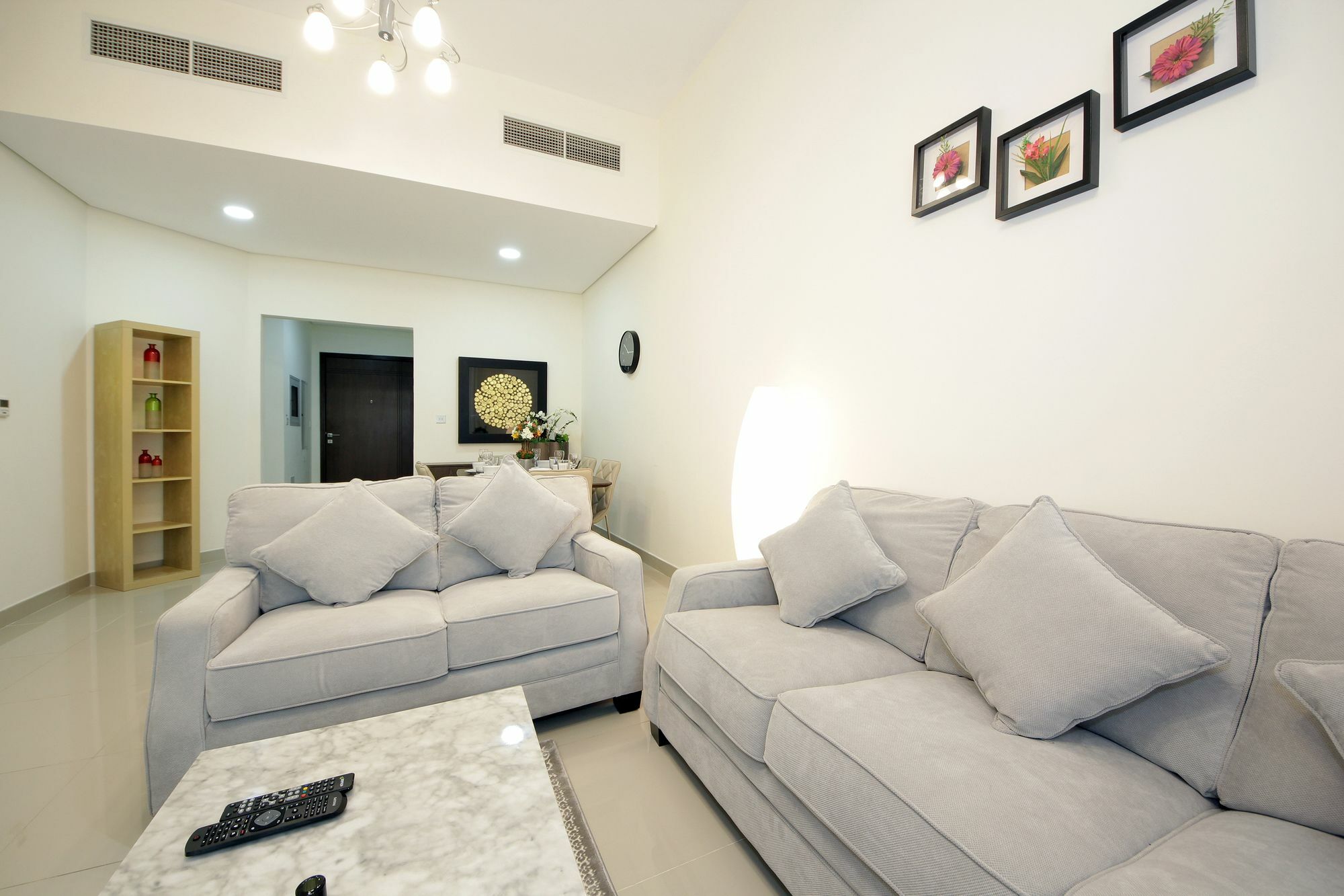 Spacious 2 Bedroom In Al Telal 11, Al Barsha 1 Дубай Экстерьер фото