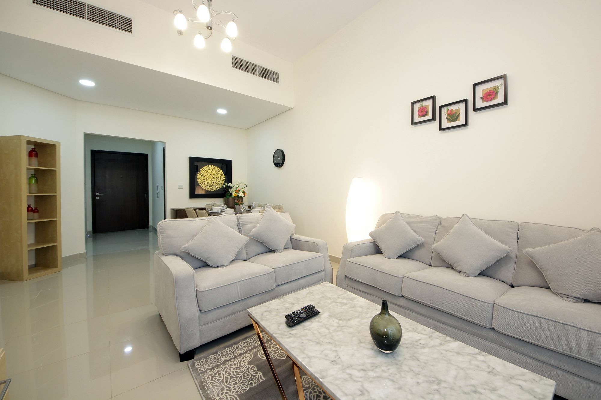 Spacious 2 Bedroom In Al Telal 11, Al Barsha 1 Дубай Экстерьер фото