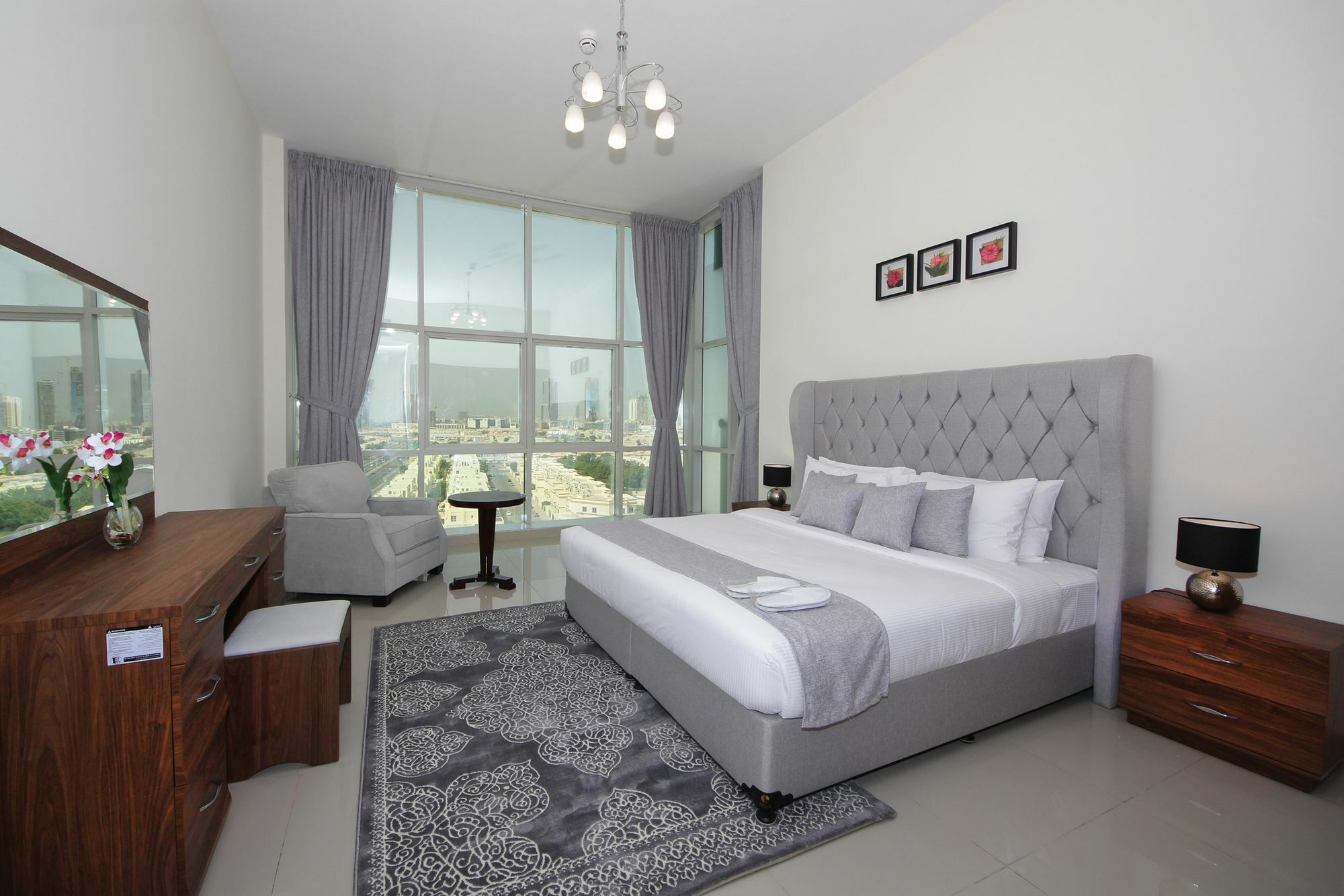 Spacious 2 Bedroom In Al Telal 11, Al Barsha 1 Дубай Экстерьер фото
